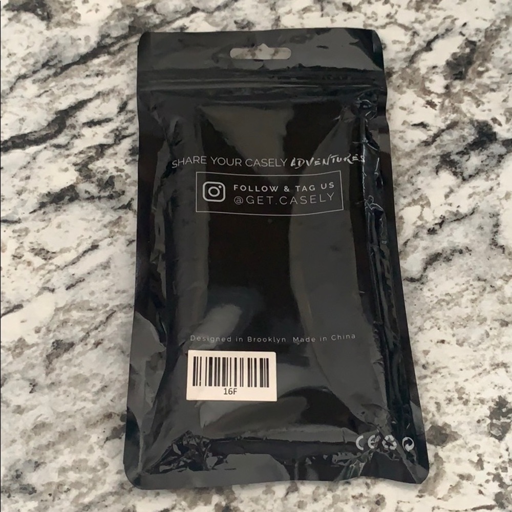 CASELY iPhone case - Picture 3 of 6